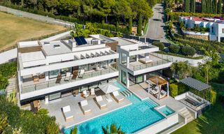 Instapklare, gesofisticeerde luxevilla te koop in Nueva Andalucia’s golfvallei, Marbella 61314 