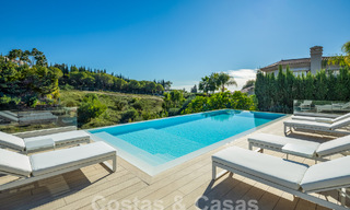 Geavanceerde luxevilla met modern design te koop op loopafstand van de golfbaan in Nueva Andalucia, Marbella 61348 