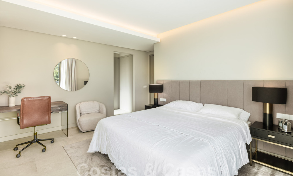 Geavanceerde luxevilla met modern design te koop op loopafstand van de golfbaan in Nueva Andalucia, Marbella 61359