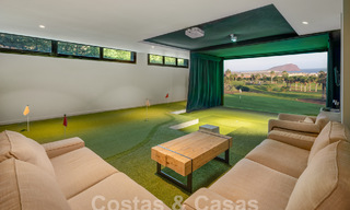 Geavanceerde luxevilla met modern design te koop op loopafstand van de golfbaan in Nueva Andalucia, Marbella 61360 