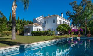 Mediterrane luxevilla te koop op een steenworp van het strand en voorzieningen in Guadalmina Baja, Marbella 61849 