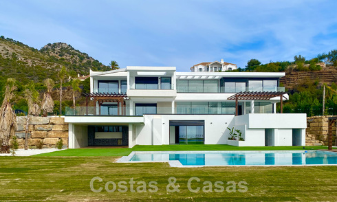 Nieuwe, moderne, luxevilla te koop met panoramisch zeezicht in het exclusieve Marbella Club Golf Resort in Benahavis - Marbella 61966