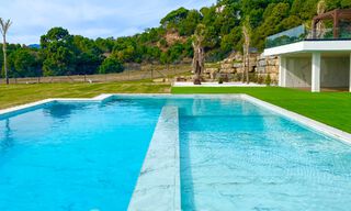 Nieuwe, moderne, luxevilla te koop met panoramisch zeezicht in het exclusieve Marbella Club Golf Resort in Benahavis - Marbella 61967 