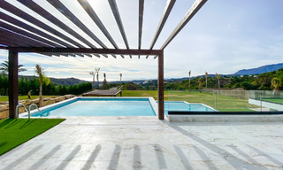 Nieuwe, moderne, luxevilla te koop met panoramisch zeezicht in het exclusieve Marbella Club Golf Resort in Benahavis - Marbella 61970 
