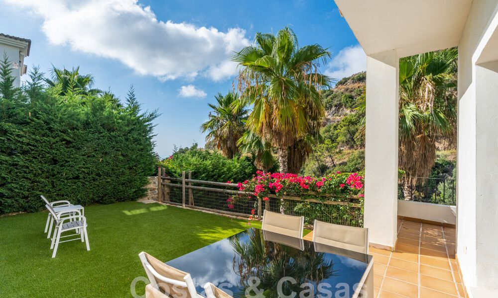 Ruime, vrijstaande villa te koop in een exclusieve, gated community in Benahavis - Marbella 62172