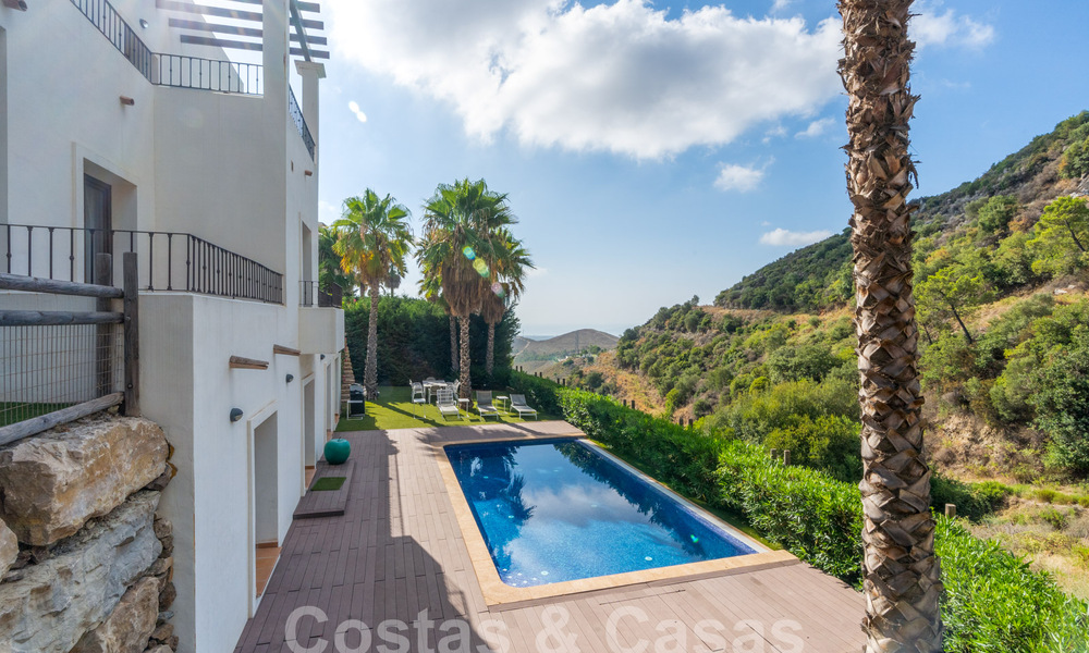 Ruime, vrijstaande villa te koop in een exclusieve, gated community in Benahavis - Marbella 62174