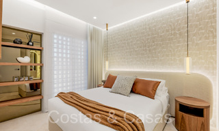 Kwalitatief gerenoveerd, immens penthouse te koop in een eerstelijnsstrand complex ten oosten van Marbella centrum 70660 