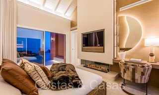 Kwalitatief gerenoveerd, immens penthouse te koop in een eerstelijnsstrand complex ten oosten van Marbella centrum 70670 