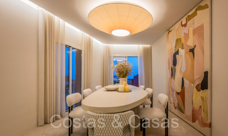 Kwalitatief gerenoveerd, immens penthouse te koop in een eerstelijnsstrand complex ten oosten van Marbella centrum 70682 