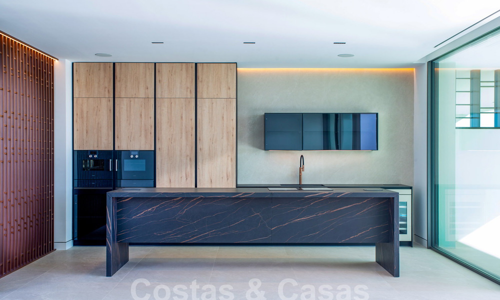 Instapklare luxevilla’s te koop in een nieuw innovatief complex bestaande uit 12 geavanceerde villa’s met zeezicht, op de Golden Mile van Marbella 62665