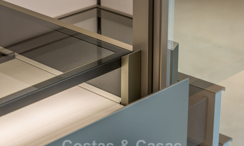 Instapklare luxevilla’s te koop in een nieuw innovatief complex bestaande uit 12 geavanceerde villa’s met zeezicht, op de Golden Mile van Marbella 62696