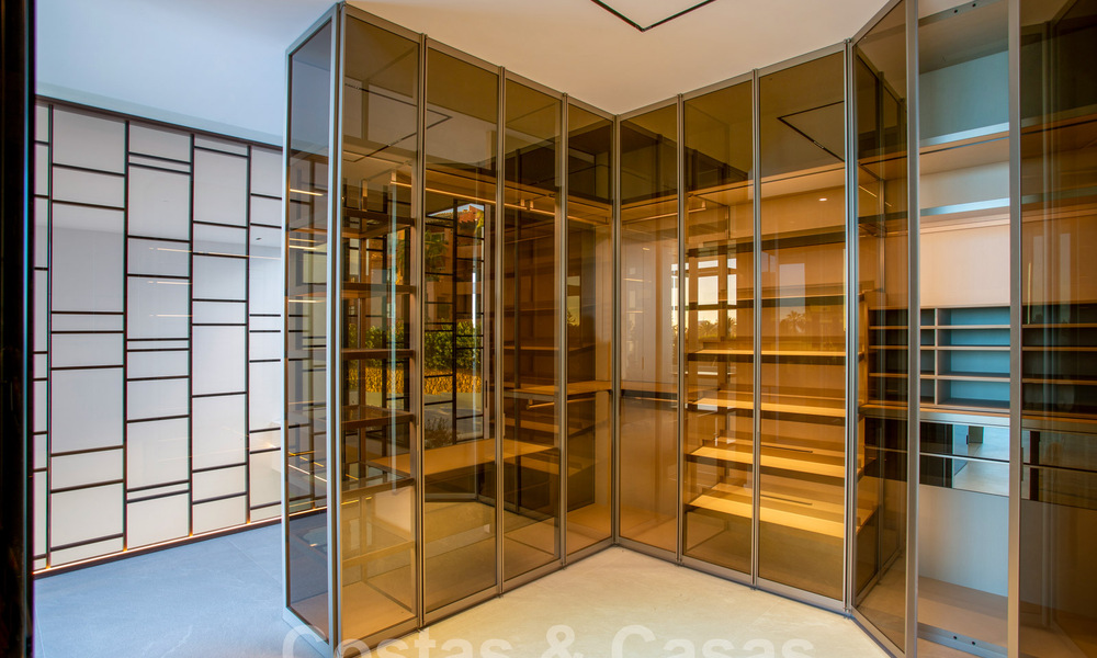 Instapklare luxevilla’s te koop in een nieuw innovatief complex bestaande uit 12 geavanceerde villa’s met zeezicht, op de Golden Mile van Marbella 62698