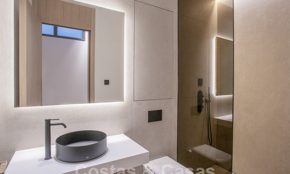 Instapklare luxevilla’s te koop in een nieuw innovatief complex bestaande uit 12 geavanceerde villa’s met zeezicht, op de Golden Mile van Marbella 62701