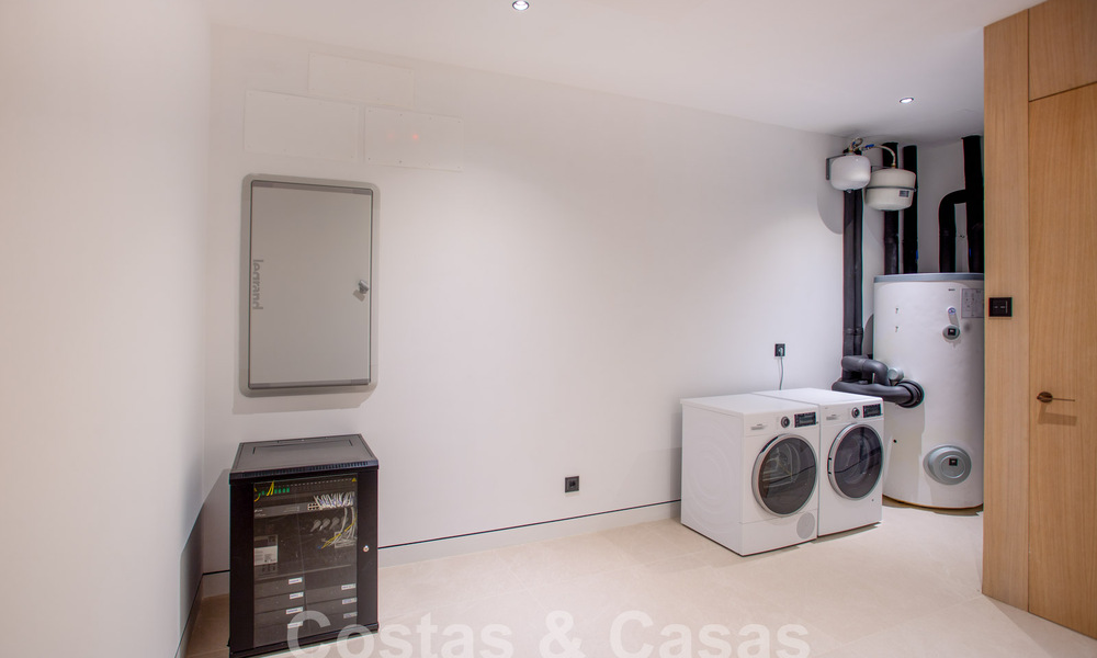 Instapklare luxevilla’s te koop in een nieuw innovatief complex bestaande uit 12 geavanceerde villa’s met zeezicht, op de Golden Mile van Marbella 62702