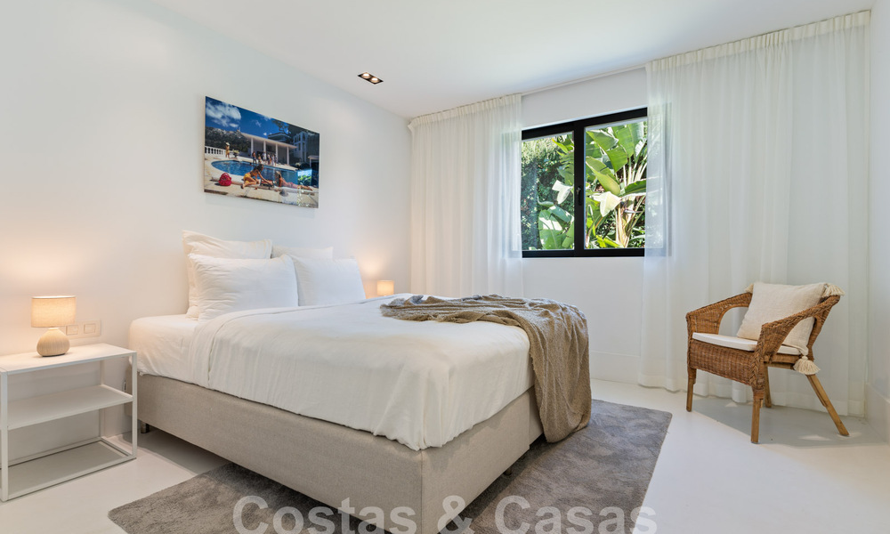 Moderne luxevilla te koop met hedendaags Mediterrane bouwstijl gelegen in Nueva Andalucia’s golfvallei, Marbella 62997