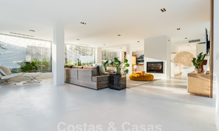 Moderne luxevilla te koop met hedendaags Mediterrane bouwstijl gelegen in Nueva Andalucia’s golfvallei, Marbella 63009 