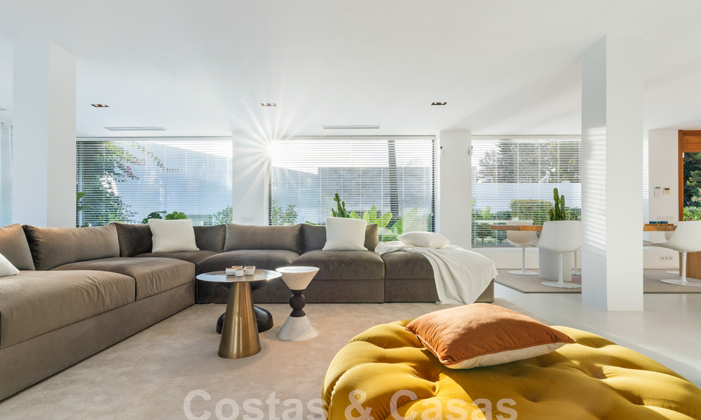Moderne luxevilla te koop met hedendaags Mediterrane bouwstijl gelegen in Nueva Andalucia’s golfvallei, Marbella 63010