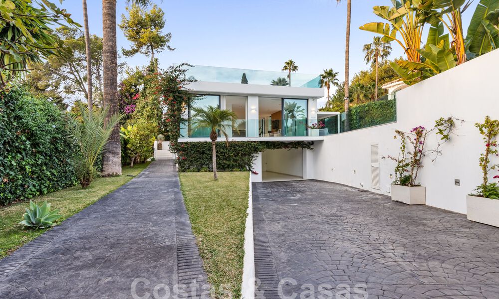 Moderne luxevilla te koop met hedendaags Mediterrane bouwstijl gelegen in Nueva Andalucia’s golfvallei, Marbella 63022