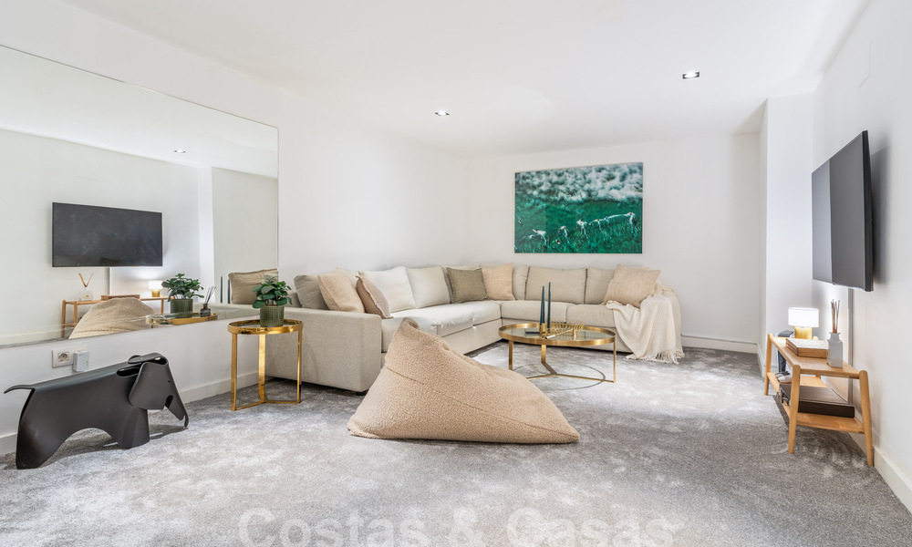Moderne luxevilla te koop met hedendaags Mediterrane bouwstijl gelegen in Nueva Andalucia’s golfvallei, Marbella 63024