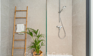 Instapklare, moderne luxevilla te koop in een gated golfresort aan de New Golden Mile, Marbella - Estepona 62911 