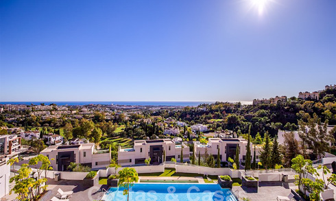Modern appartement met ruim terras te koop met zeezicht en nabij golfbanen in een gated community in La Quinta, Marbella - Benahavis 62949
