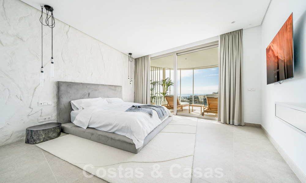 Eersteklas, modern appartement te koop, met uitzicht op zee, golf en bergen in Benahavis - Marbella 63136