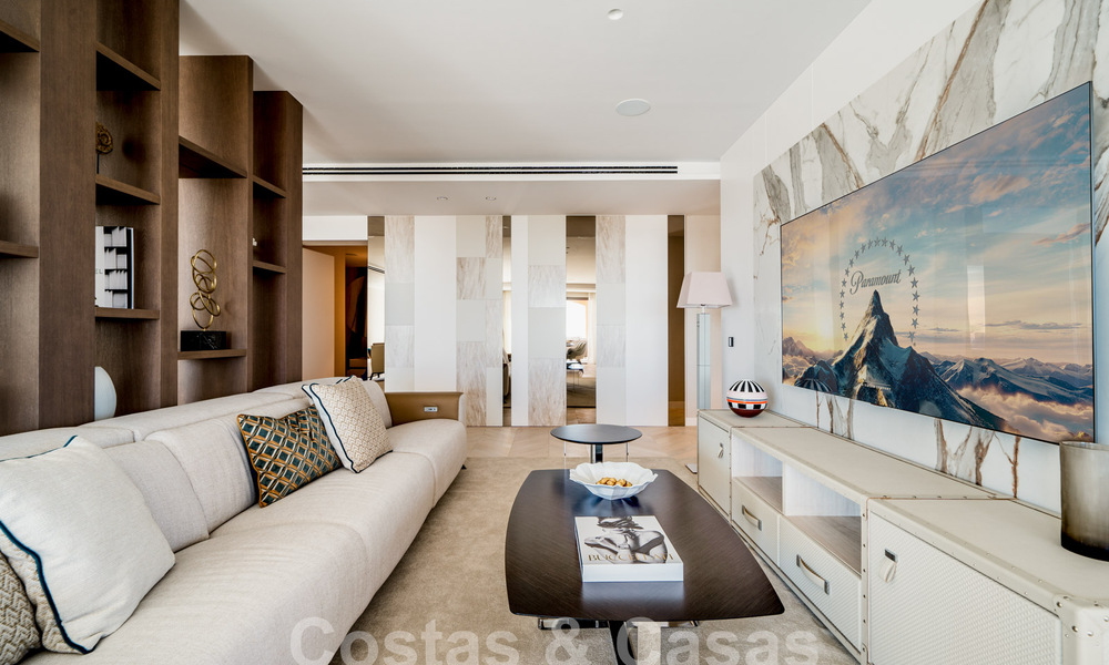 Luxe appartement te koop met een modern interieur in een luxe complex in Nueva Andalucia’s golfvallei, Marbella 63264
