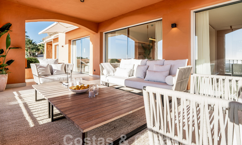 Luxe appartement te koop met een modern interieur in een luxe complex in Nueva Andalucia’s golfvallei, Marbella 63274