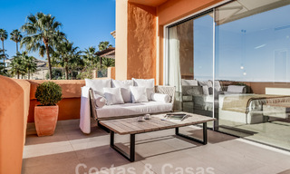 Luxe appartement te koop met een modern interieur in een luxe complex in Nueva Andalucia’s golfvallei, Marbella 63275 