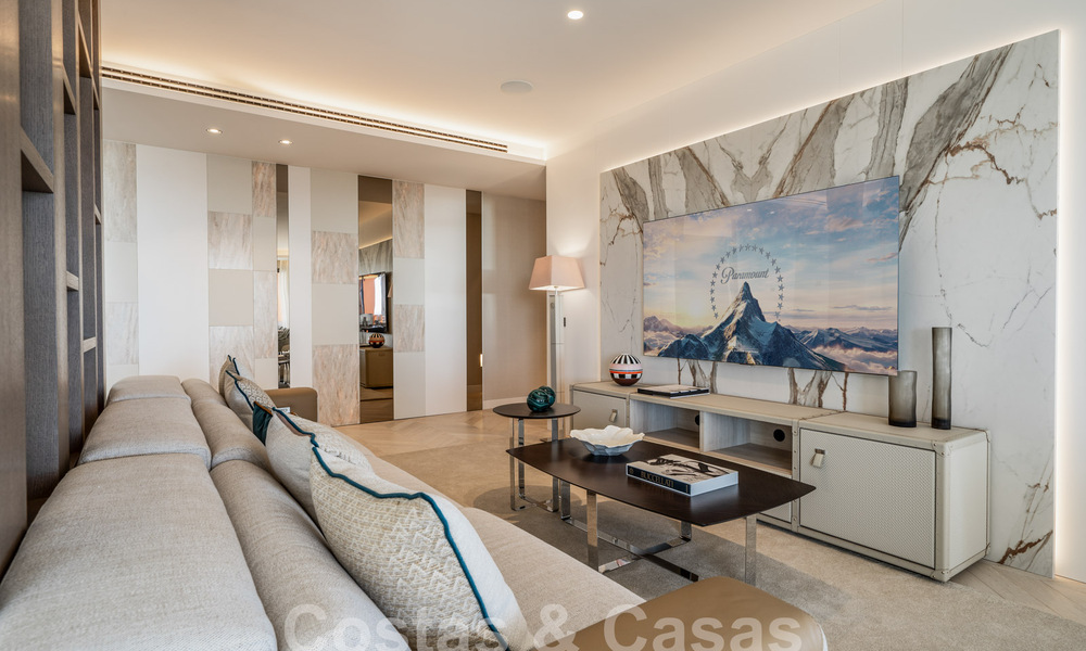 Luxe appartement te koop met een modern interieur in een luxe complex in Nueva Andalucia’s golfvallei, Marbella 63281