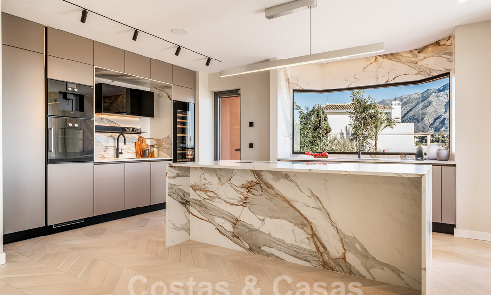 Luxe appartement te koop met een modern interieur in een luxe complex in Nueva Andalucia’s golfvallei, Marbella 63283