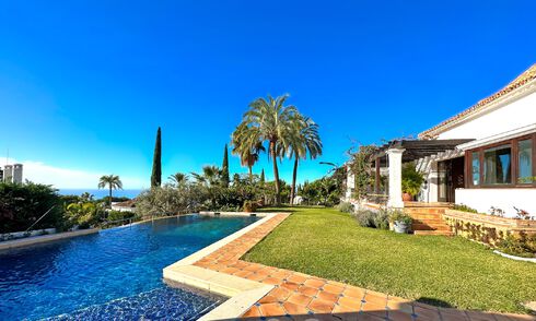 Andalusische luxevilla te koop in de exclusieve woonwijk Sierra Blanca op de Golden Mile van Marbella 63097