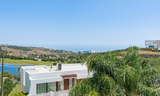 Mediterrane luxevilla met zeezicht te koop in een golfomgeving nabij Estepona centrum 63346 