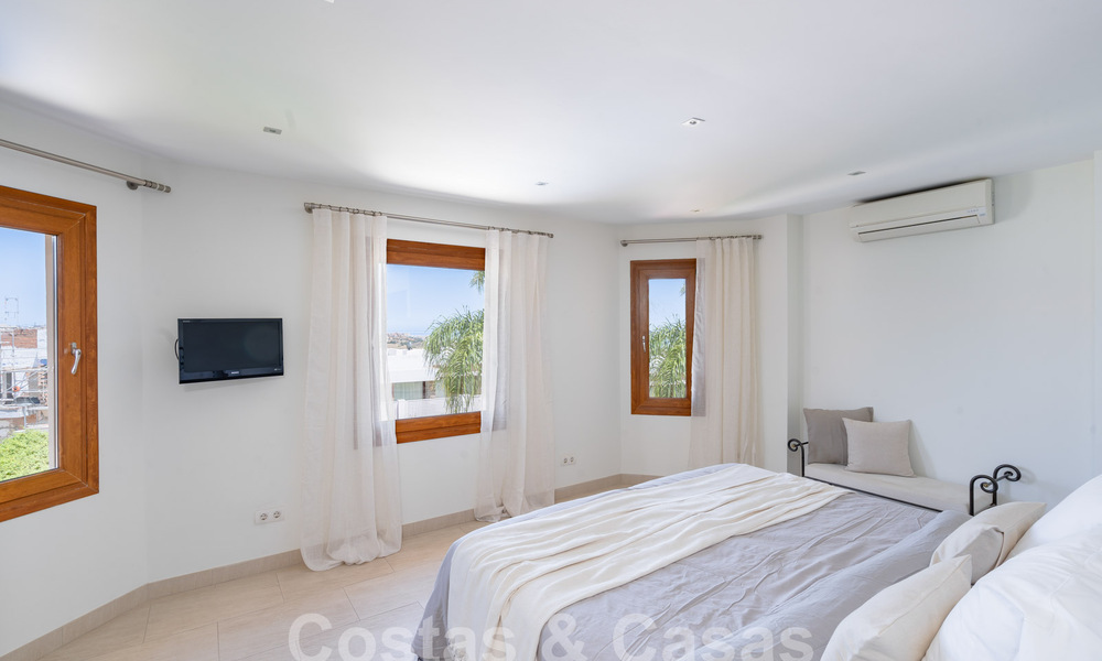 Mediterrane luxevilla met zeezicht te koop in een golfomgeving nabij Estepona centrum 63357