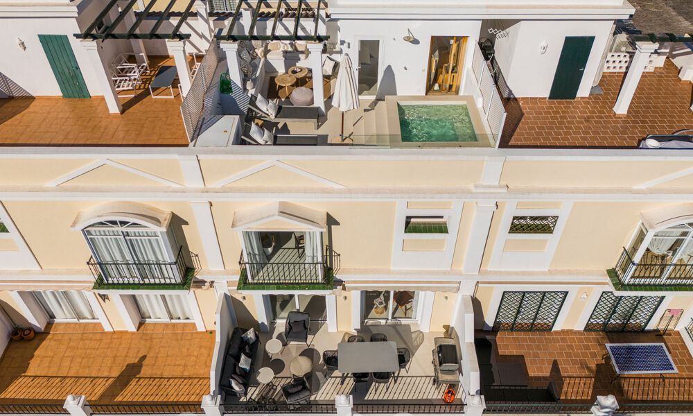 Luxueus penthouse met zeezicht te koop in het hartje van Nueva Andalucia’s golfvallei, Marbella 63466