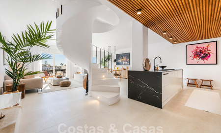 Luxueus penthouse met zeezicht te koop in het hartje van Nueva Andalucia’s golfvallei, Marbella 63467