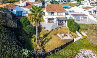 Mediterrane strandvilla te koop op eerstelijnsstrand nabij het centrum van Estepona 64062 