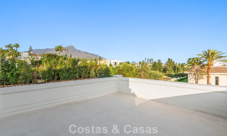 Instapklare, luxevilla met modern-Mediterraan design te koop in een populaire golfomgeving in Nueva Andalucia, Marbella 774507 