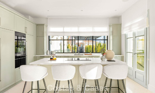 Instapklare, luxevilla met modern-Mediterraan design te koop in een populaire golfomgeving in Nueva Andalucia, Marbella 774518 