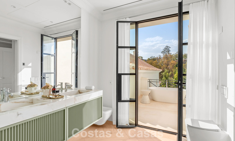 Instapklare, luxevilla met modern-Mediterraan design te koop in een populaire golfomgeving in Nueva Andalucia, Marbella 774528