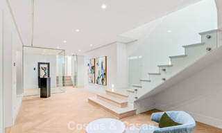 Instapklare, luxevilla met modern-Mediterraan design te koop in een populaire golfomgeving in Nueva Andalucia, Marbella 774538 