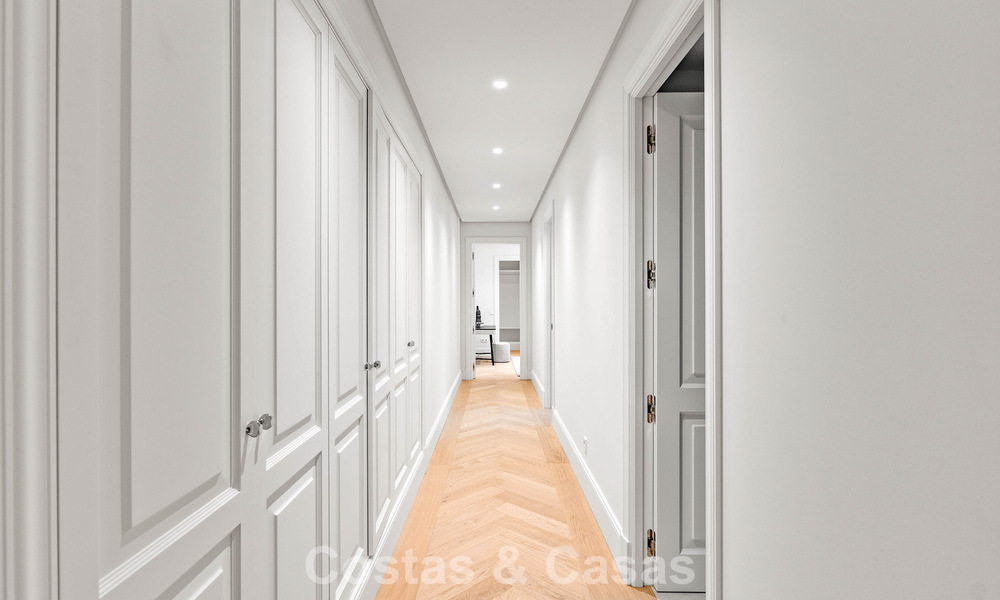 Instapklare, luxevilla met modern-Mediterraan design te koop in een populaire golfomgeving in Nueva Andalucia, Marbella 774539