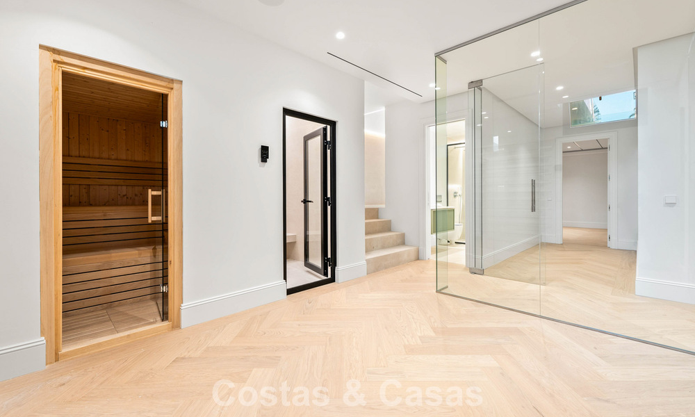 Instapklare, luxevilla met modern-Mediterraan design te koop in een populaire golfomgeving in Nueva Andalucia, Marbella 774546