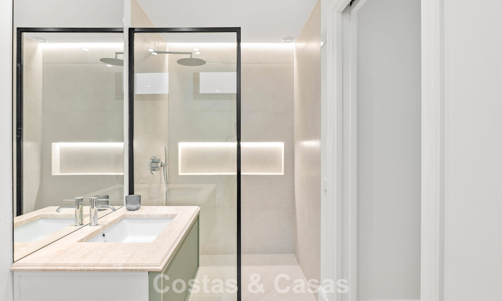 Instapklare, luxevilla met modern-Mediterraan design te koop in een populaire golfomgeving in Nueva Andalucia, Marbella 774548