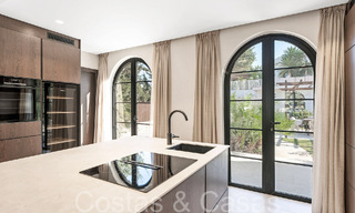 Mediterrane luxevilla met separaat gastenverblijf te koop in Nueva Andalucia, Marbella 64438 