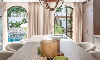 Mediterrane luxevilla met separaat gastenverblijf te koop in Nueva Andalucia, Marbella 64460 