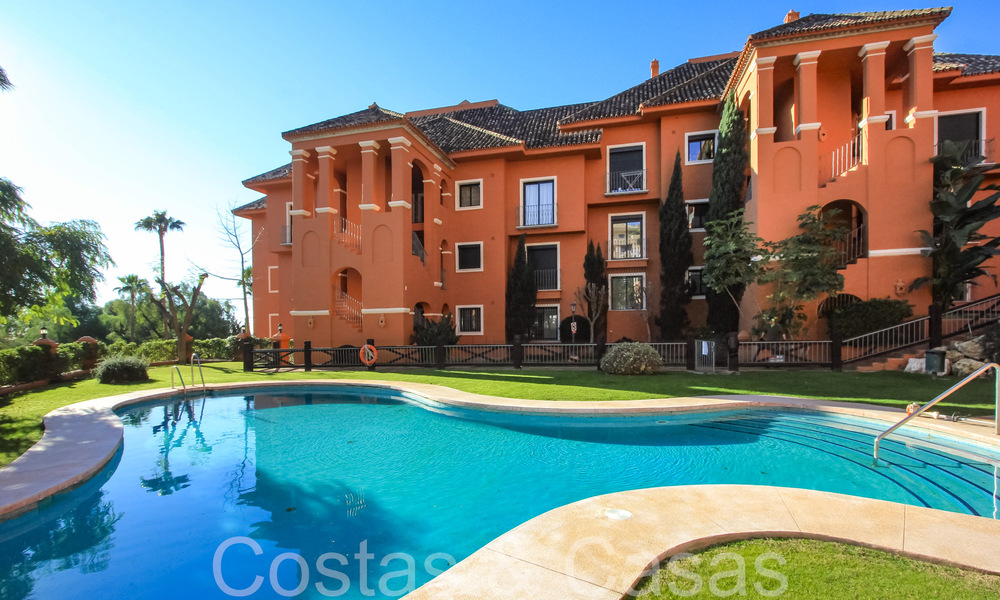 Instapklaar, ruim penthouse te koop met magnifiek zeezicht in Benahavis - Marbella 64298