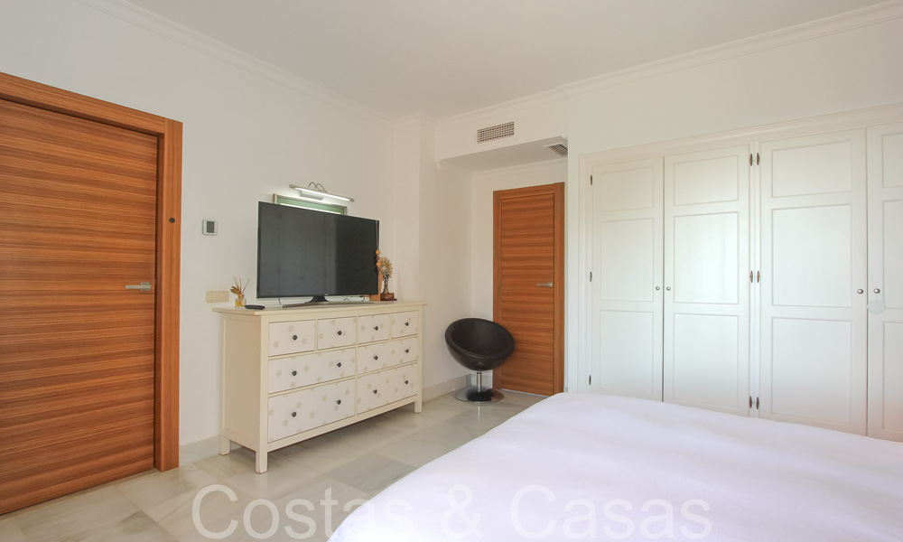 Instapklaar, ruim penthouse te koop met magnifiek zeezicht in Benahavis - Marbella 64327