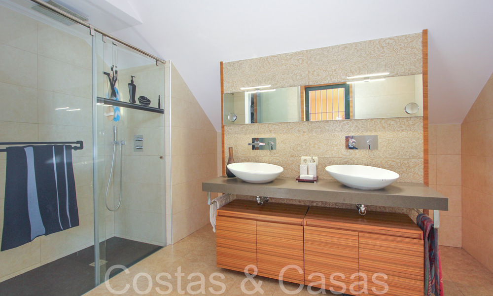 Instapklaar, ruim penthouse te koop met magnifiek zeezicht in Benahavis - Marbella 64333