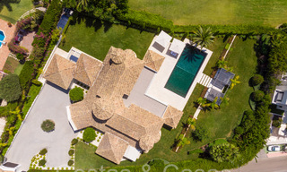 Oogstrelende luxevilla met modern- Mediterrane bouwstijl te koop, eerstelijnsgolf in Nueva Andalucia, Marbella 64507 